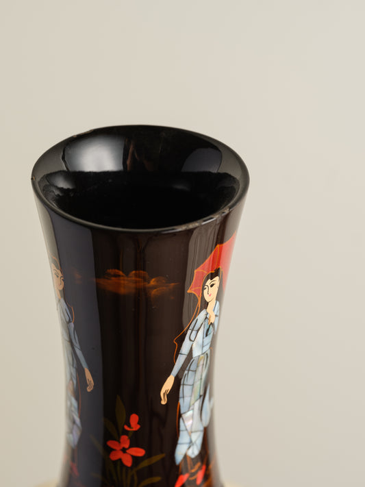 lacquer vase, black vase, hand-painted vase, oriental decor, vintage lacquerware, collectible art, traditional motif, decorative vessel
